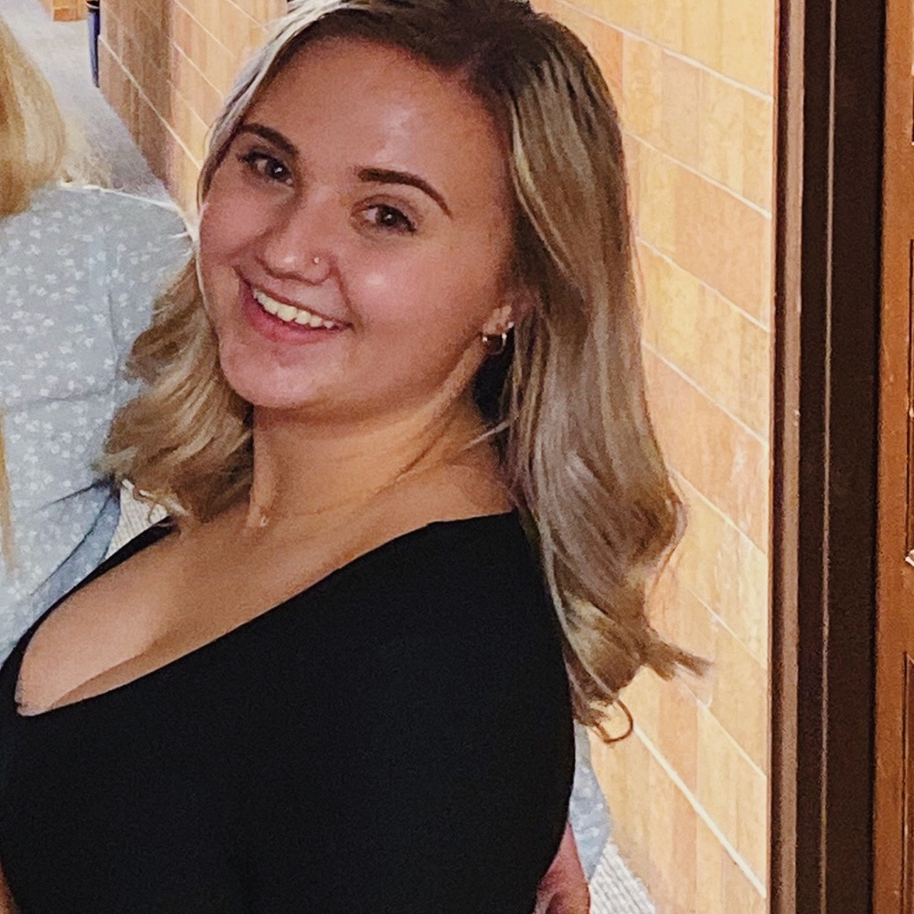 Meet your Posher, Lexi